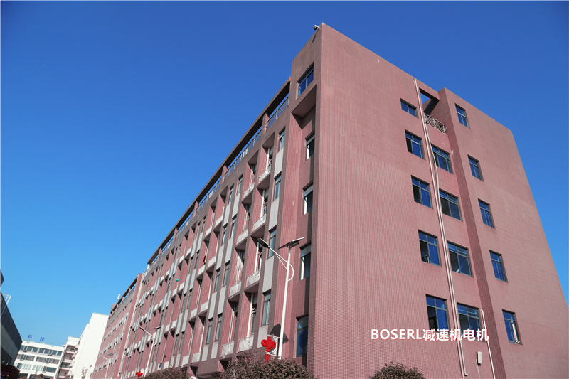 1690183928728052.jpg 齒輪減速電機(jī)一體機(jī)